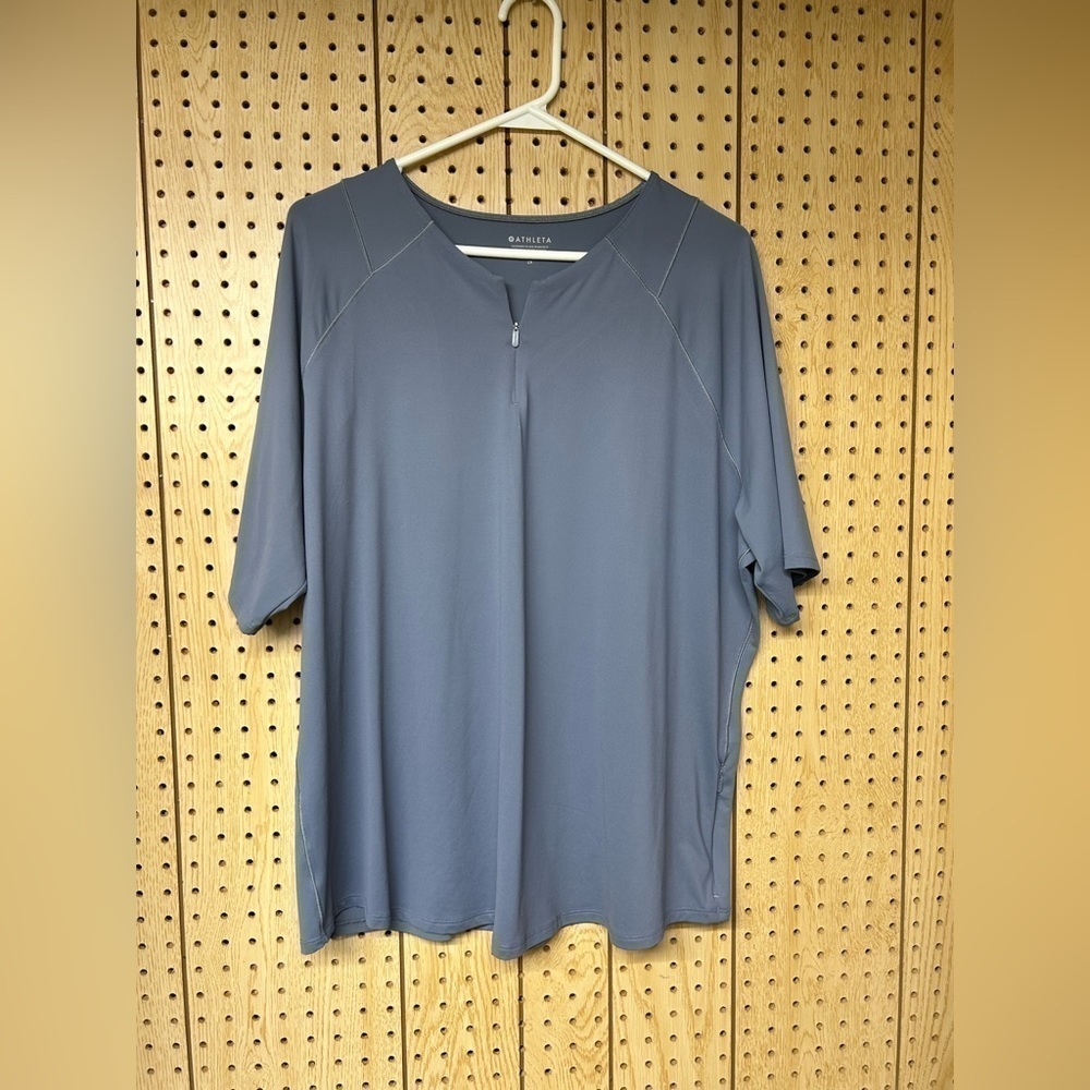 Athleta Grey Top